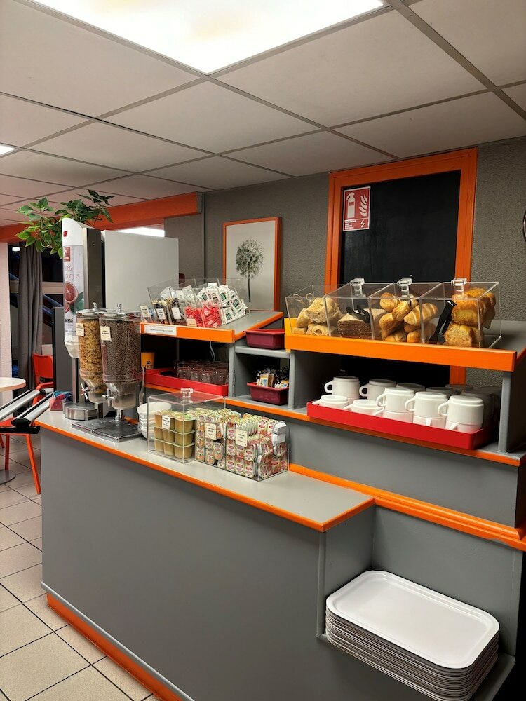 Фото Premiere Classe Saint Etienne Nord - Villars