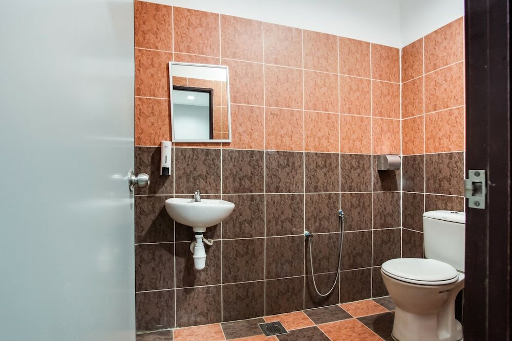 Фото Super Oyo 89427 Kavanas Hotel Taiping