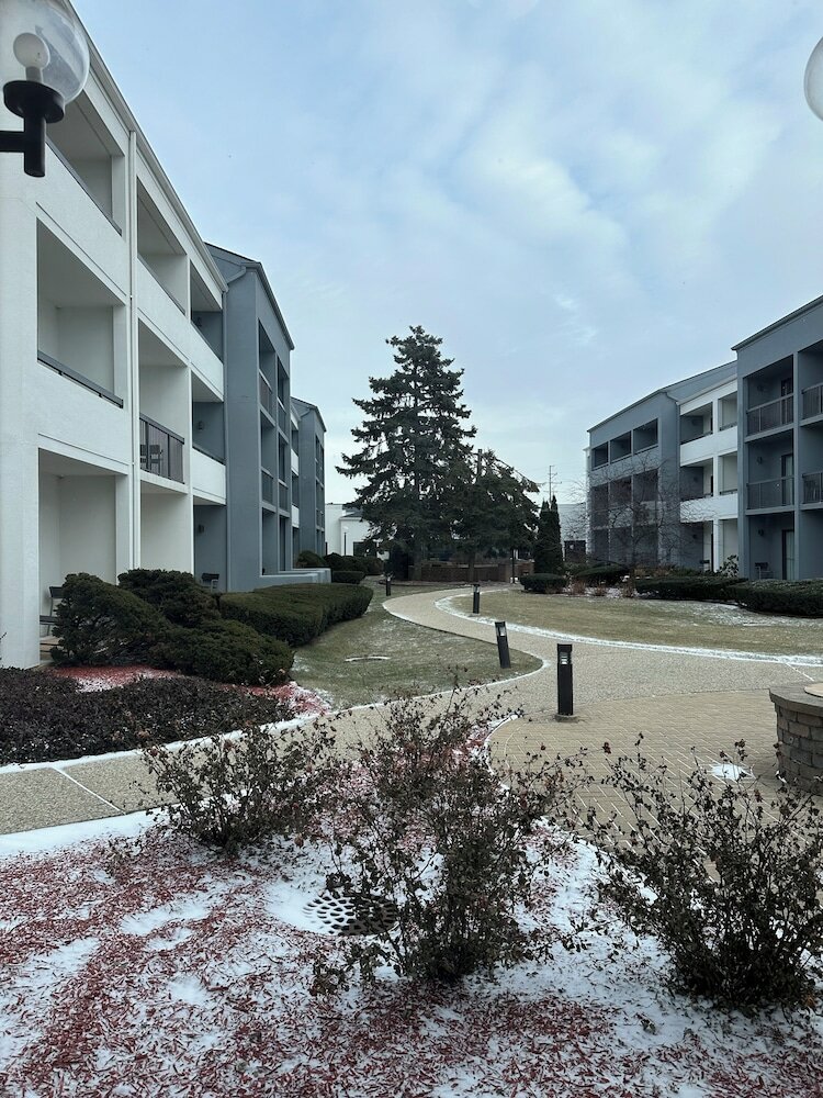 Фото Courtyard by Marriott Chicago Glenview/Northbrook