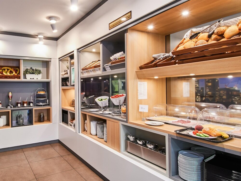 Фото B&b Hotel Frankfurt-Hbf