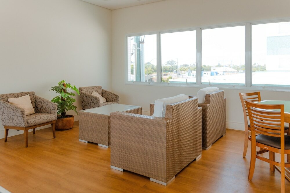 Фото Porto Feliz Executive Hotel