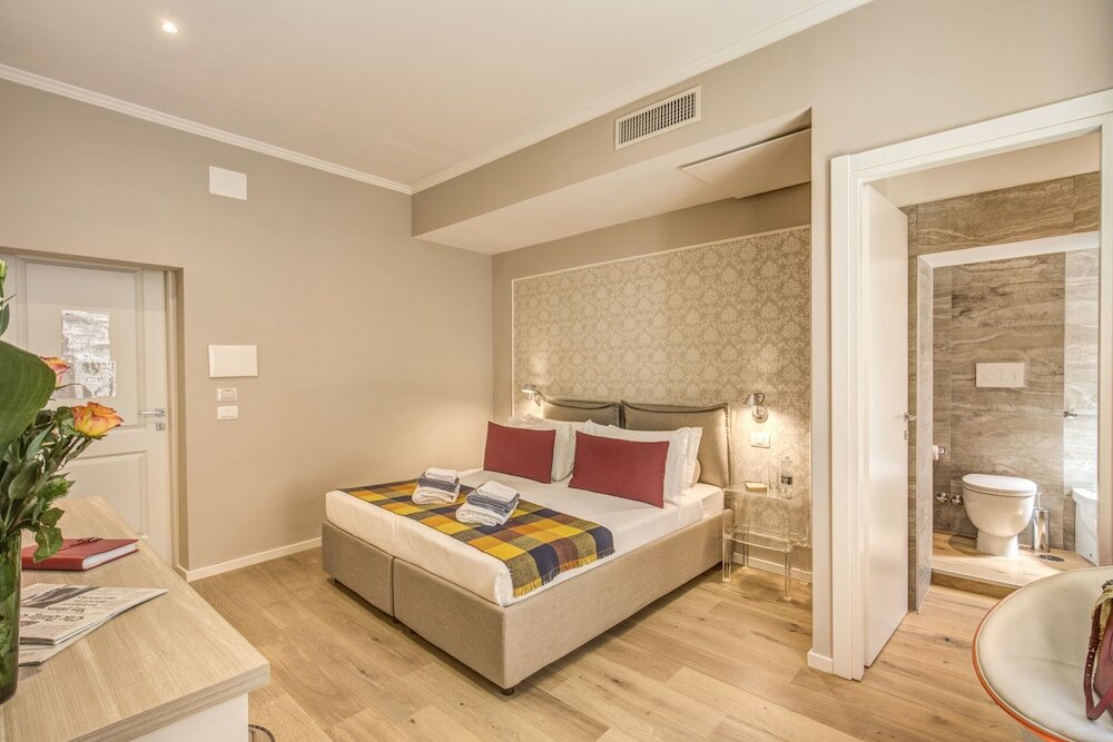 Фото The Spanish Suite VIA di Ripetta