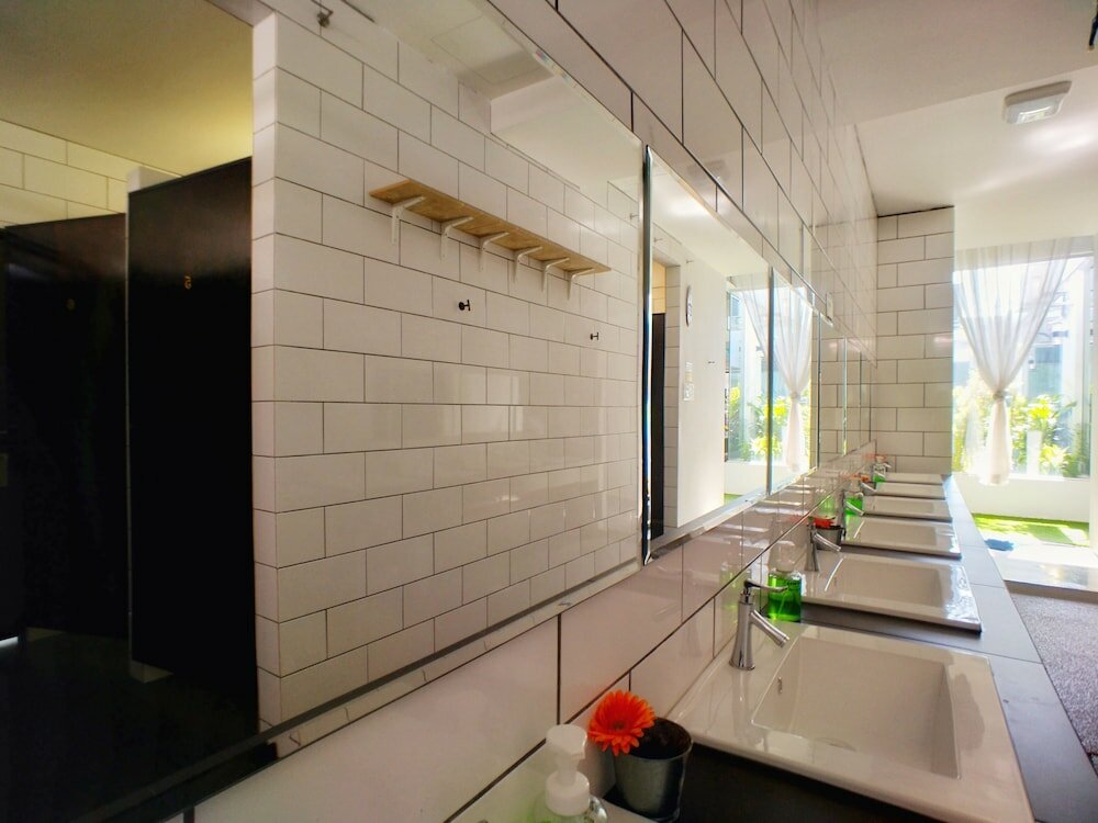 Фото Beds In Garden Hostel Sdn Bhd