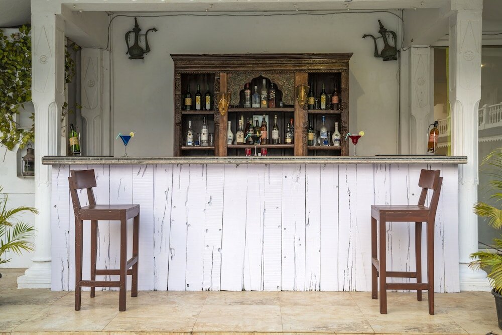 Фото Stone Wood River Front