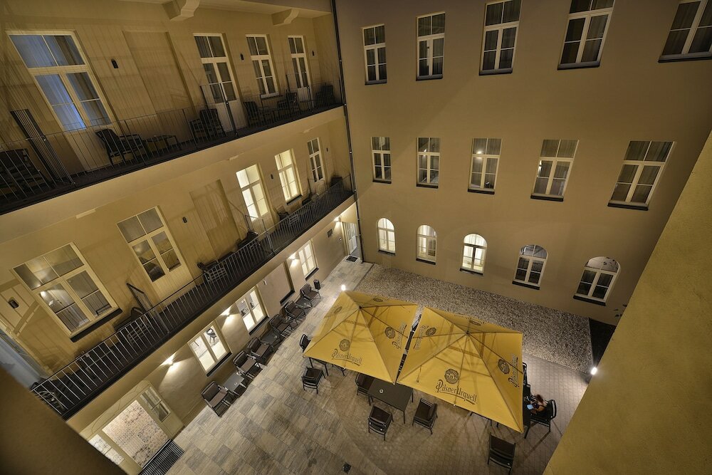 Фото EA Hotel New Town