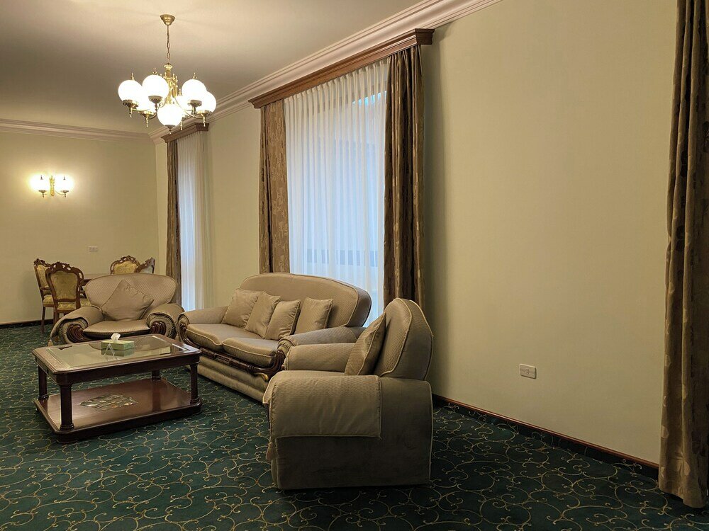 Фото Отель Россия