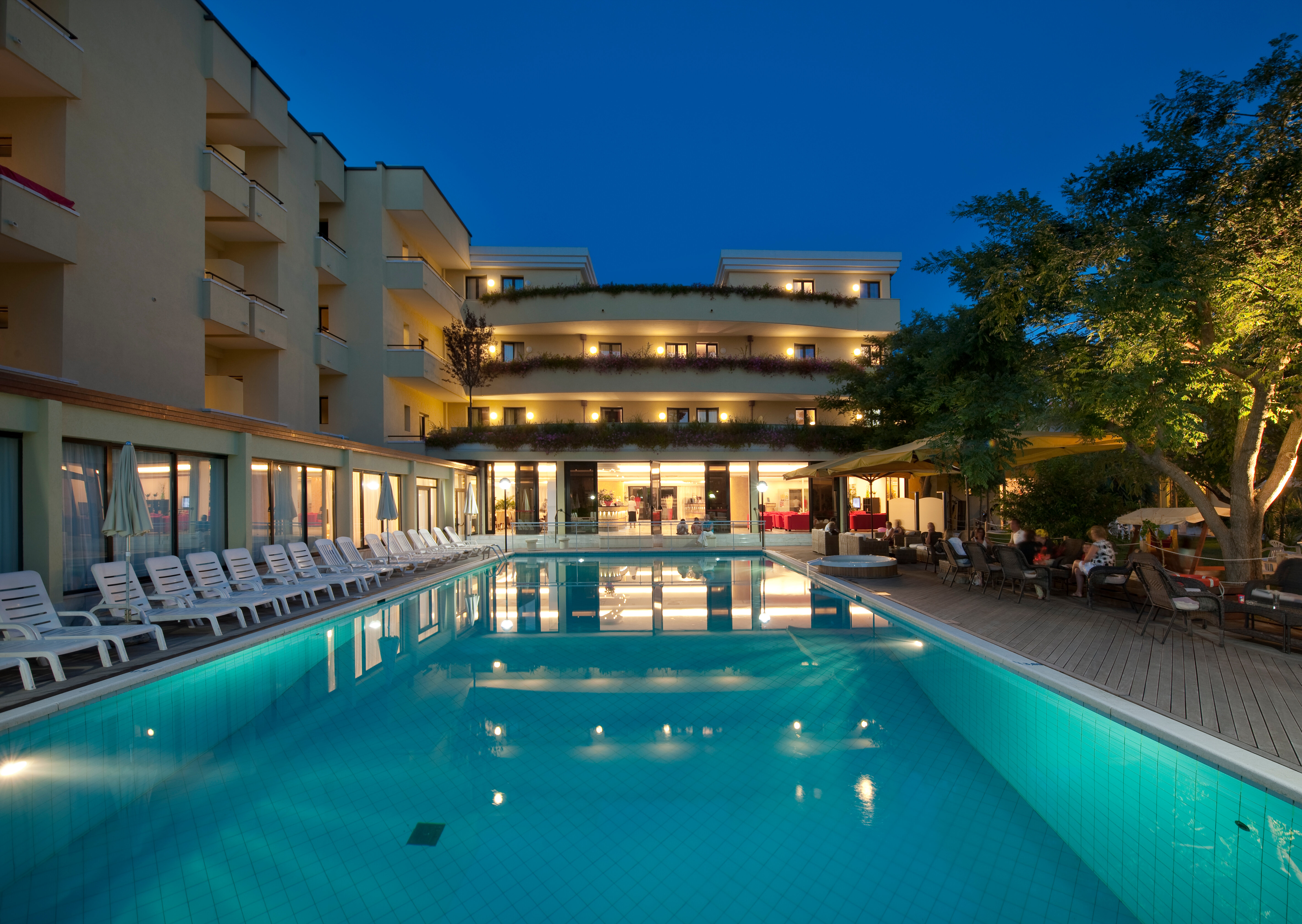 Фото отеля 1