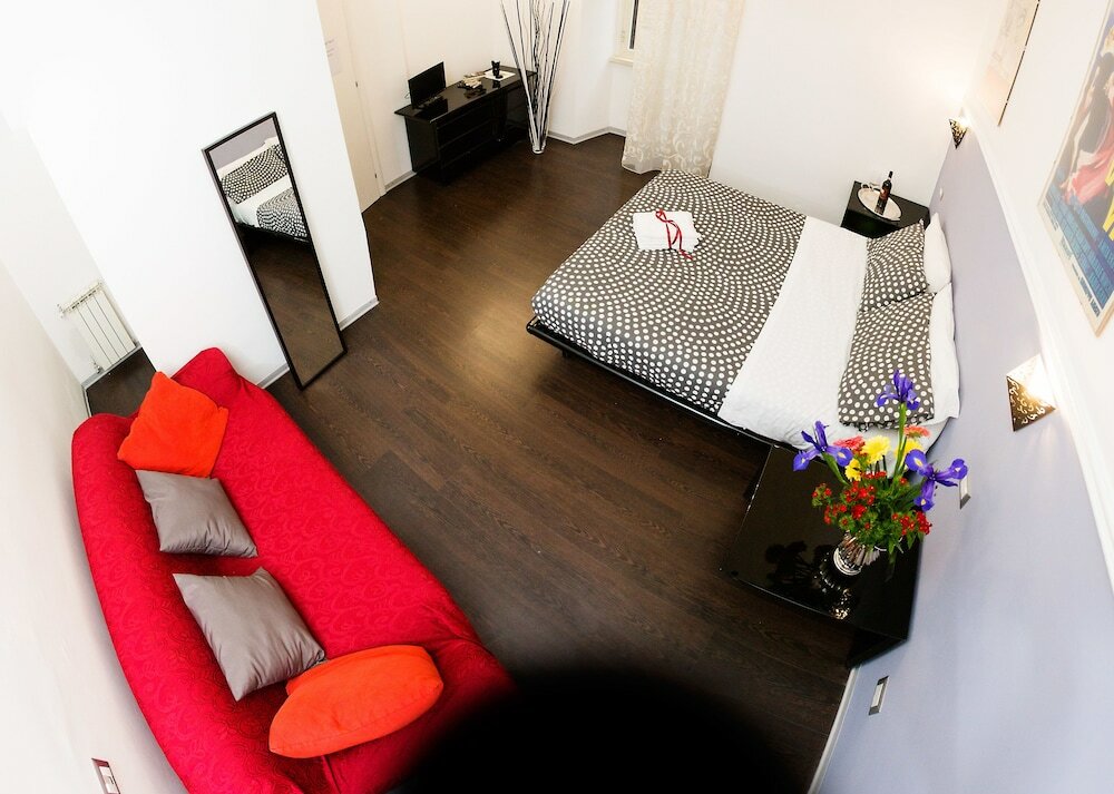 Фото Penelope Holiday