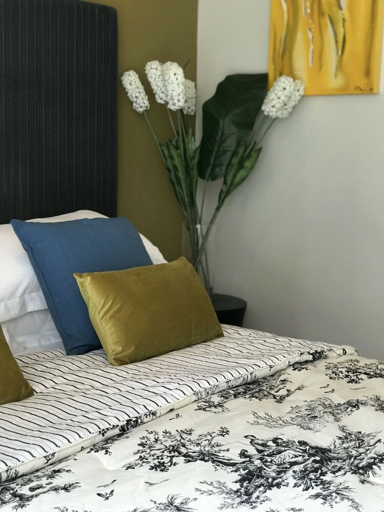 Фото The Quadrant Hotel & Suites