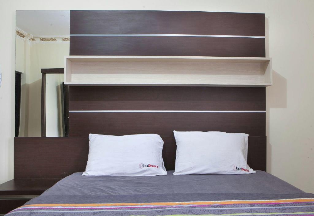 Фото RedDoorz Plus near Isola Upi