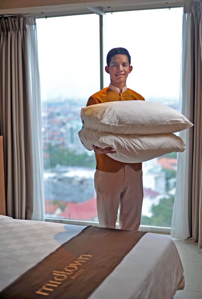 Фото Midtown Hotel