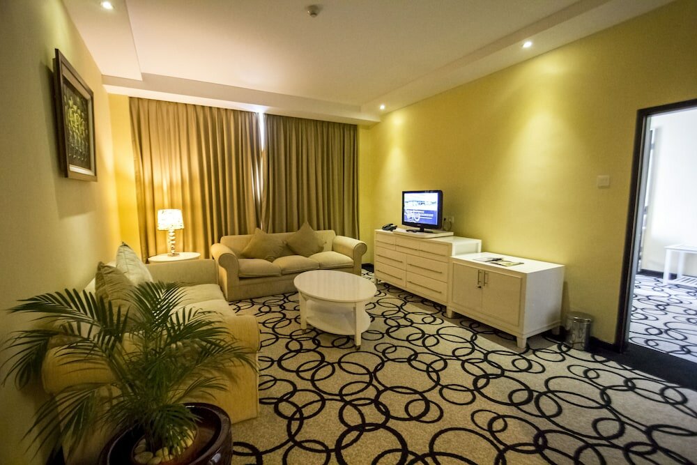 Фото Hotel New Saphir Yogyakarta