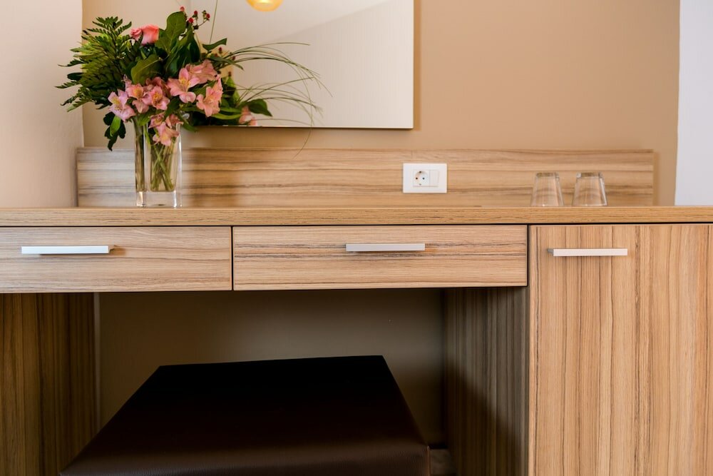 Фото Elotia Hotel