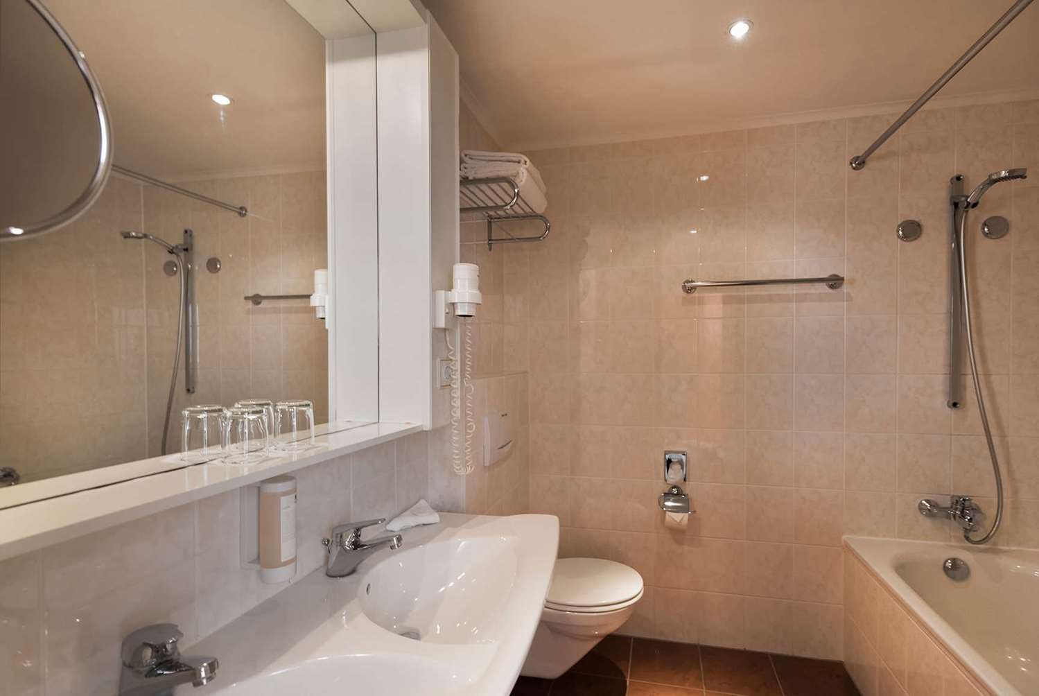 Фото Wyndham Grand Bad Reichenhall Axelmannstein