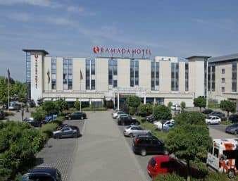 Внешний вид отеля H4 Hotel Leipzig в Лейпциге, фото 3