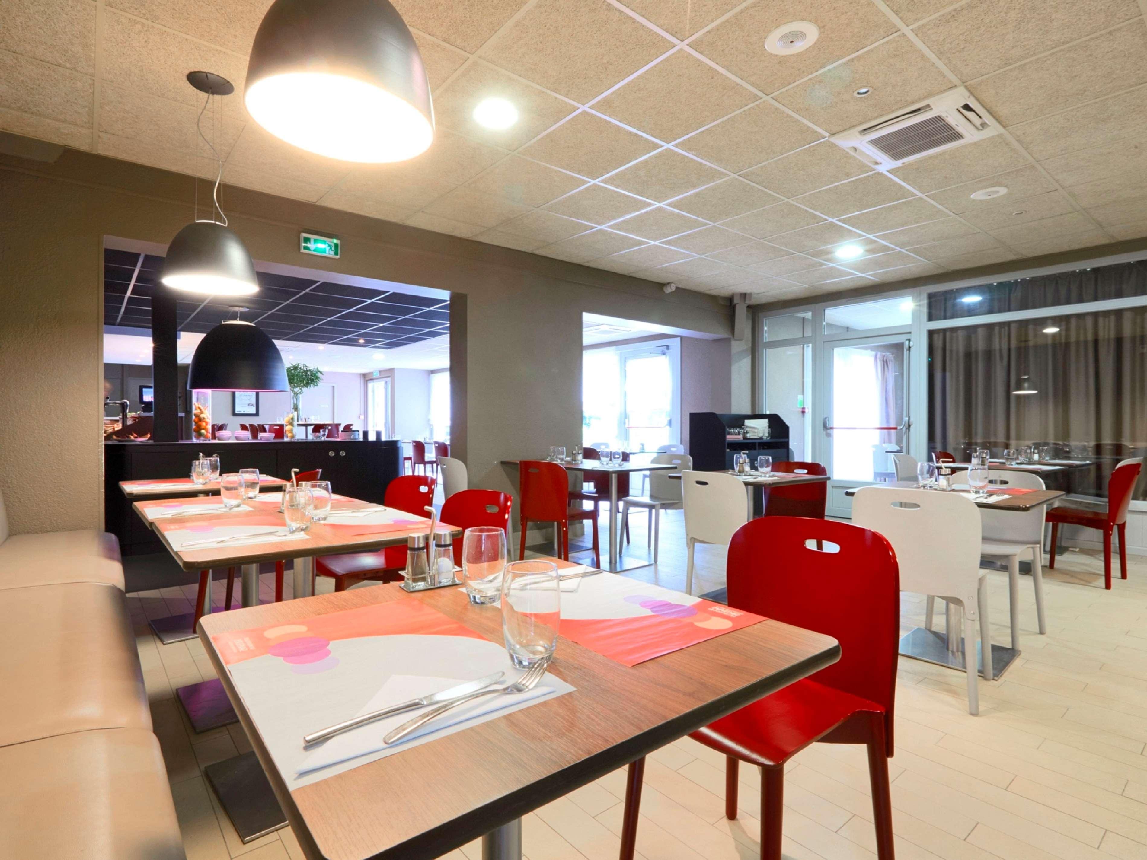 Фото Campanile Morangis Orly