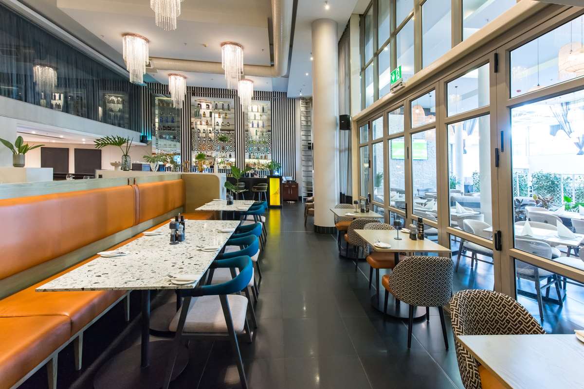 Фото DoubleTree by Hilton Cape Town - Upper Eastside