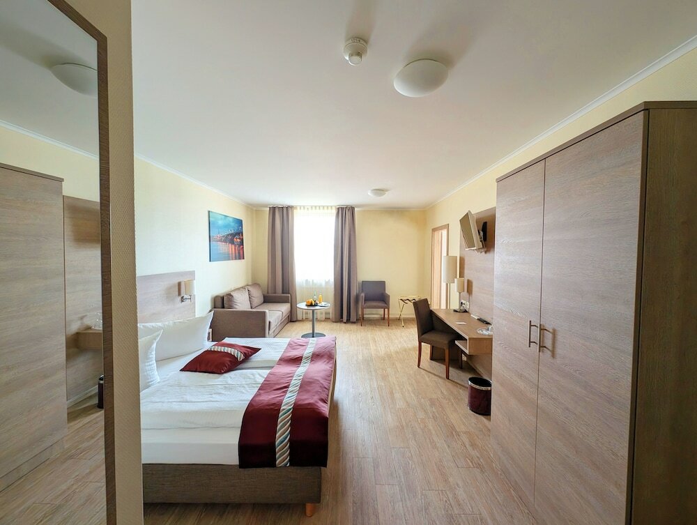 Фото Hotel Mainzer Hof