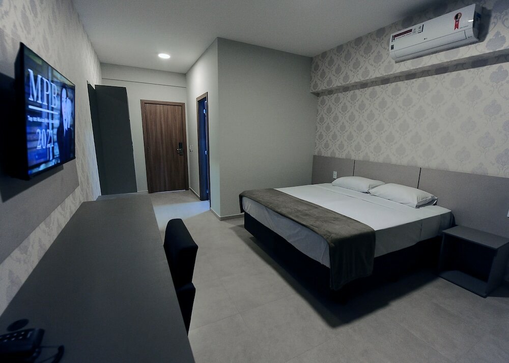 Фото Bristol Infinity Hotel