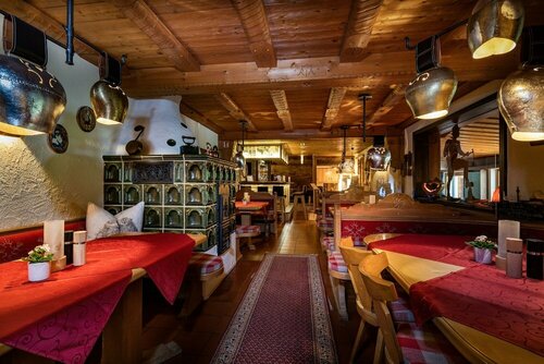 Внешний вид отеля Alm- & Wellnesshotel Alpenhof в Шёнау не Кёнигсем, фото 3