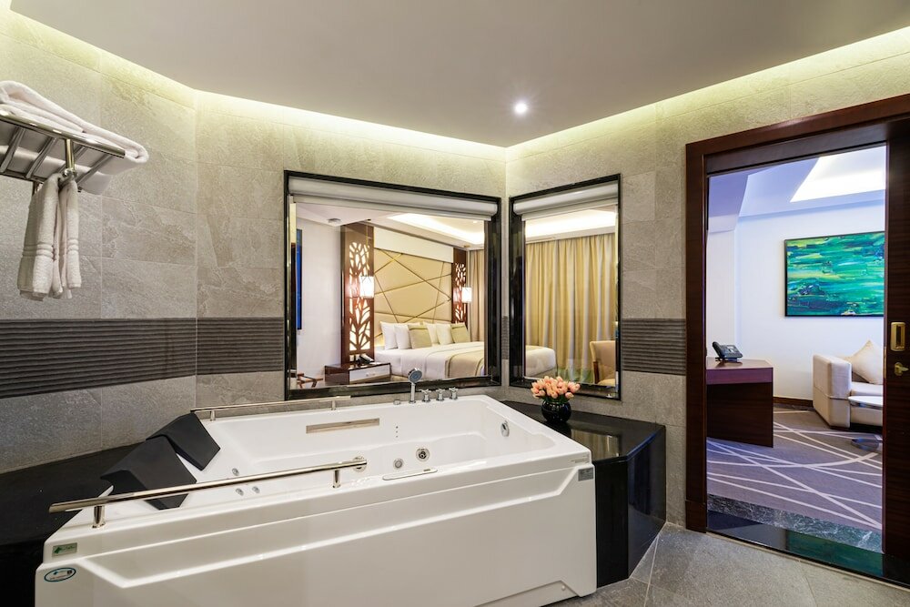 Фото Blue Diamond Hotel