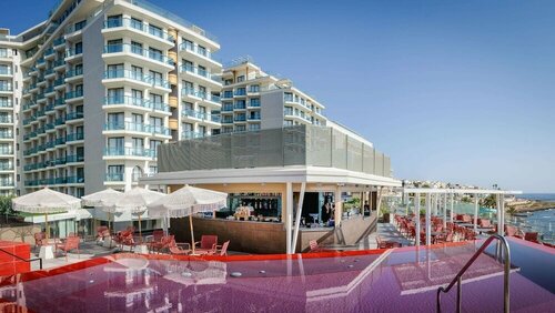 Внешний вид отеля Ax Odycy Hotel в Сент-Полс-Бэйе, фото 1