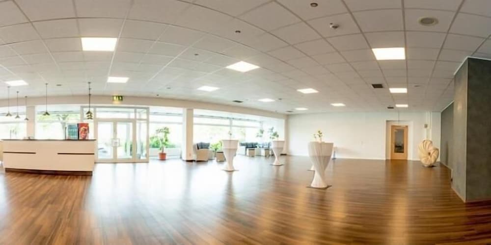 Фото Euro Park Hotel Hennef