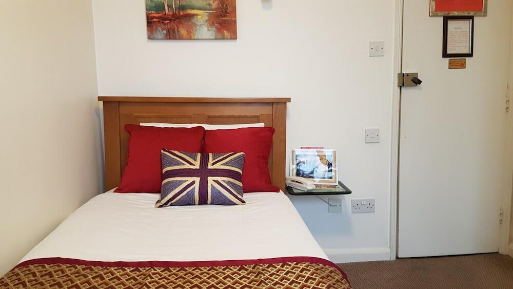 Фото Westpoint Hotel