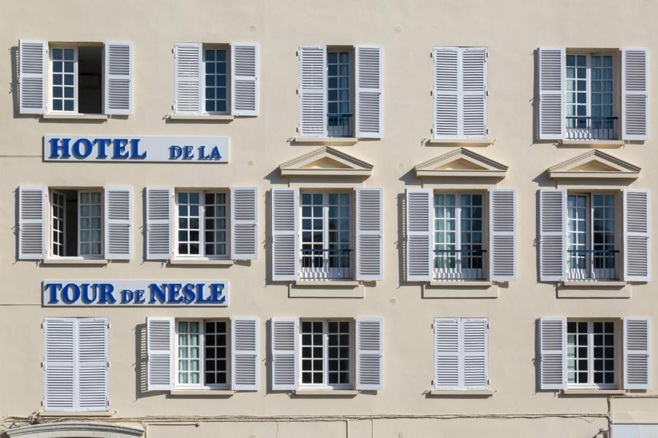 Фото Hôtel La Tour de Nesle La Rochelle Vieux Port