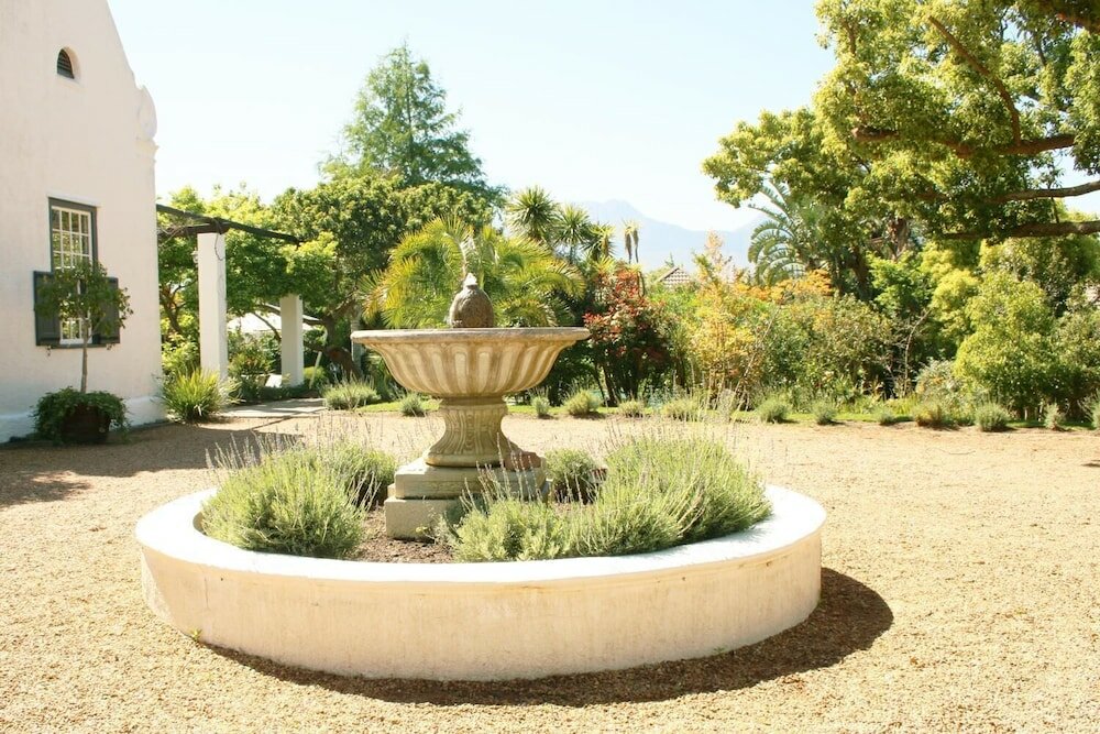 Фото Albourne Boutique Guest House