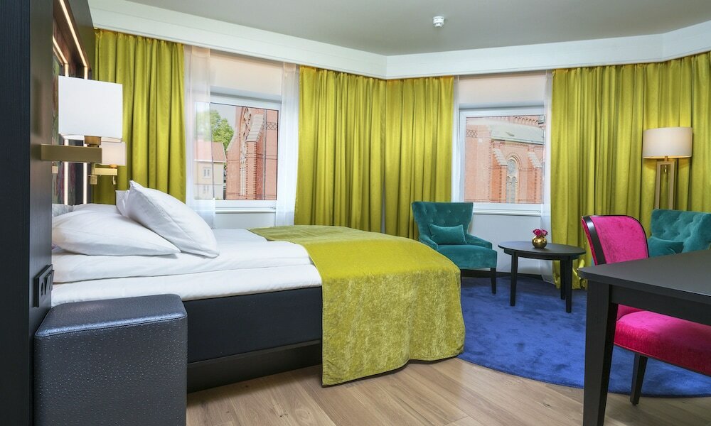 Фото отеля 2