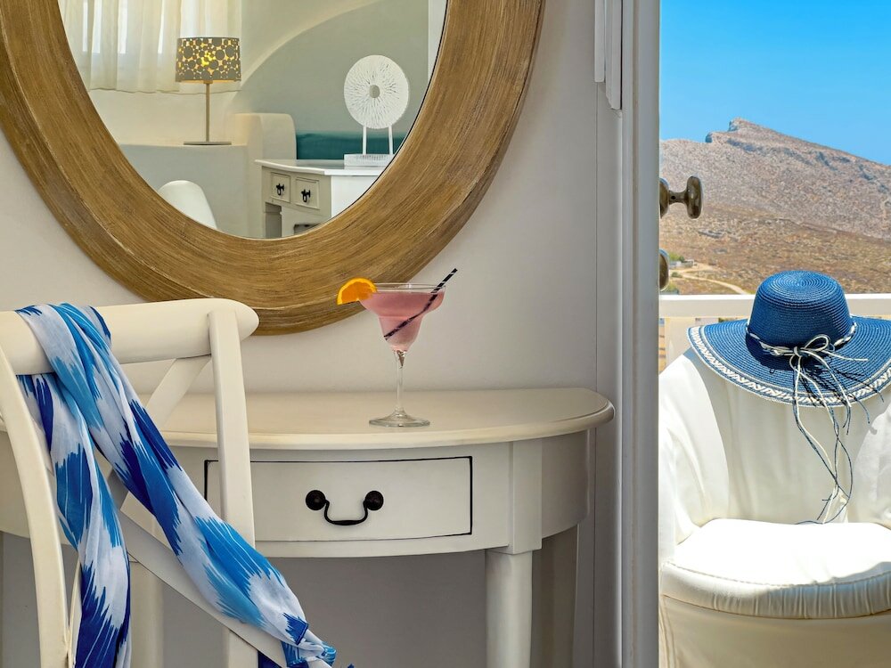 Фото Aspalathras White Hotel