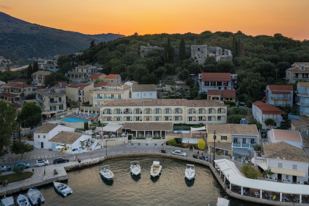 Фото Melina Bay Boutique Hotel