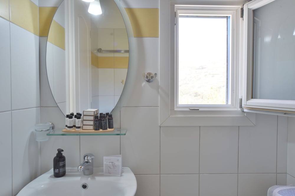 Фото Amorgion Hotel