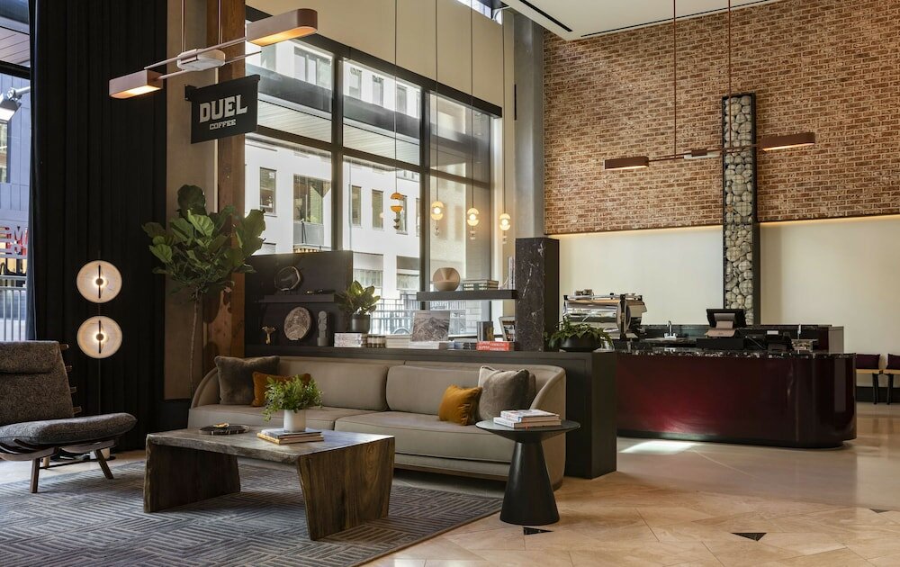 Фото Thompson Denver