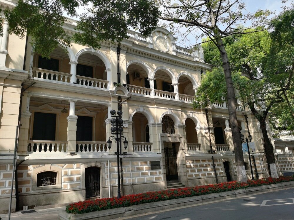 Фото отеля 2