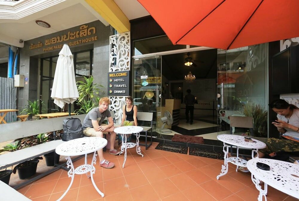 Фото New iHouse Hotel - Hostel