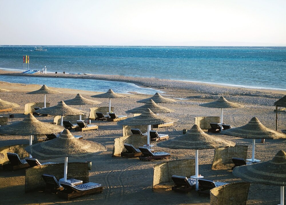 Фото Coral sea Holiday Resort & Aqua park