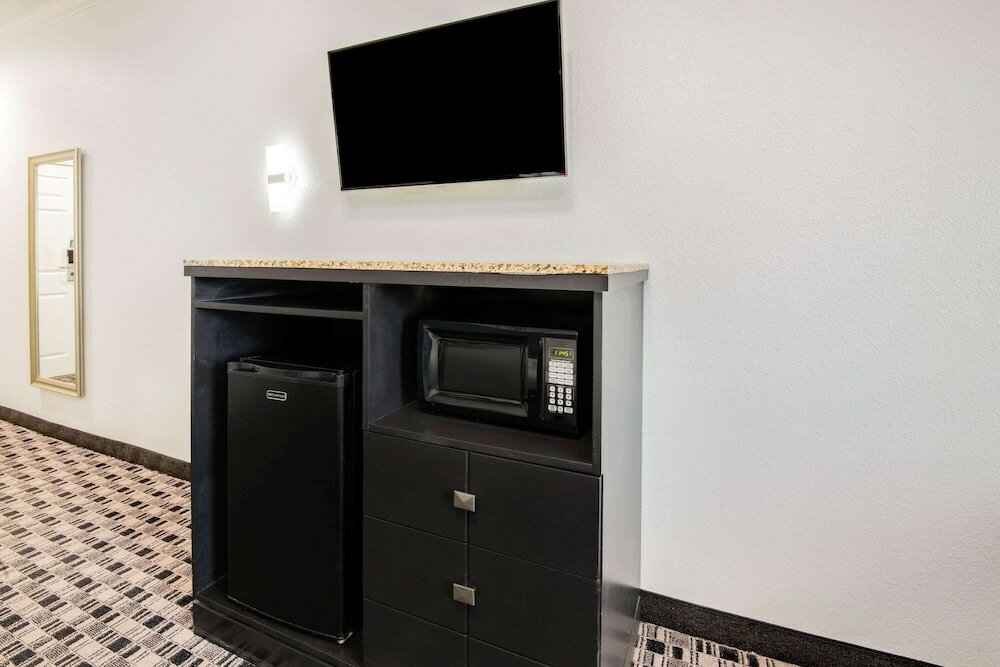 Фото La Quinta Inn & Suites by Wyndham Dalhart