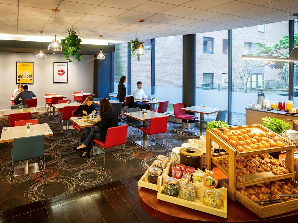 Фото Novotel Reading Centre