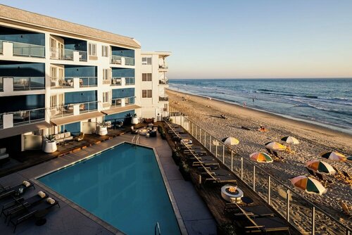 Гостиница Beach Terrace Inn в Карлсбаде