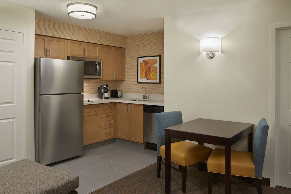 Фото Residence Inn by Marriott Toronto Airport