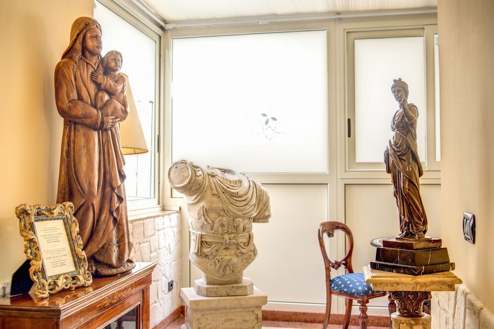 Фото Aurelius Art Gallery Smart Hotel