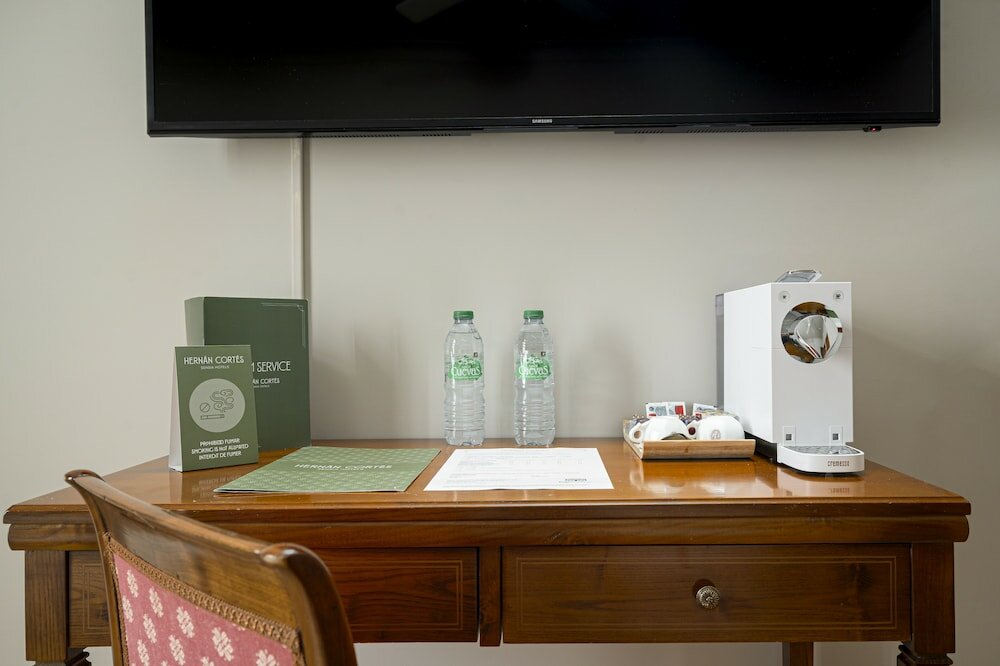 Фото Hotel Hernán Cortés