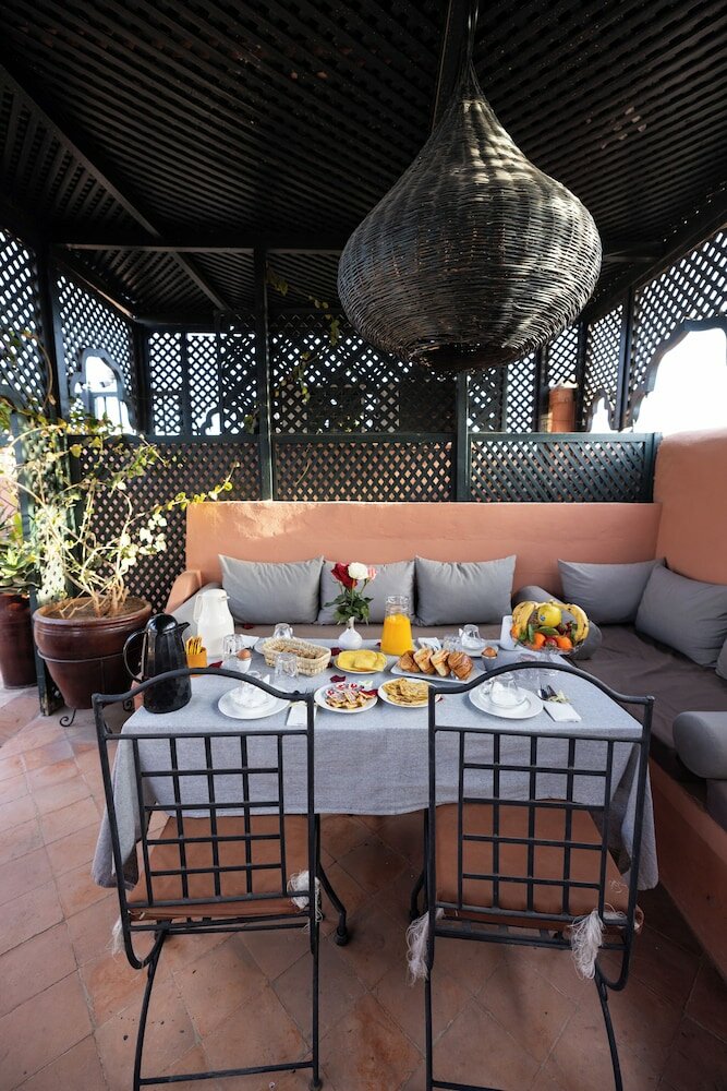 Фото Riad Saba