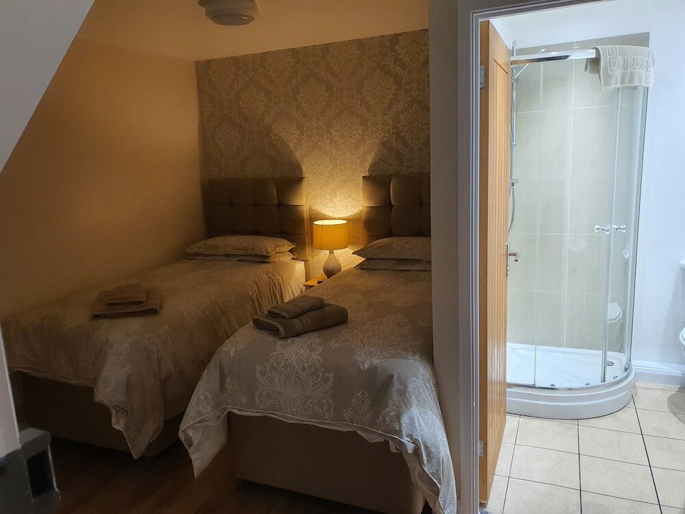 Фото The Lower Bell