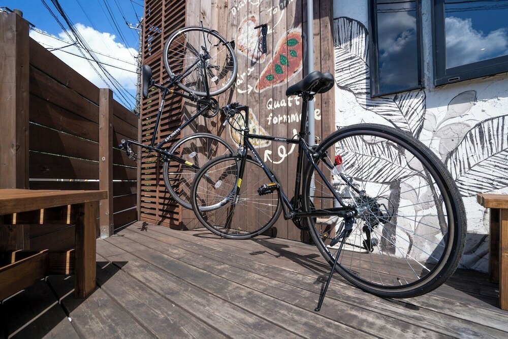 Фото Tokyo Guesthouse Oji Music Lounge