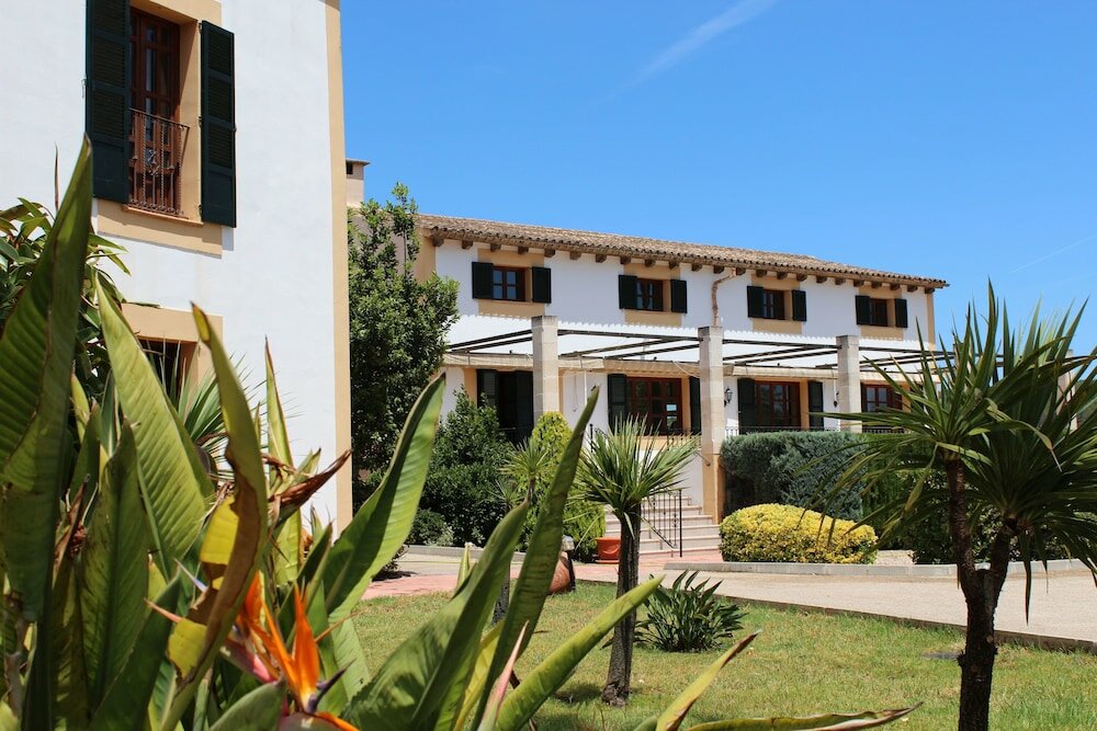 Фото Son Manera Retreat Finca