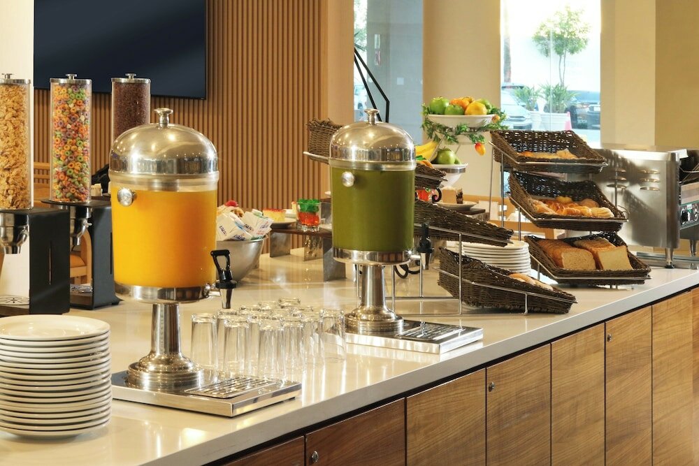 Фото Holiday Inn Tijuana Zona Rio Hotel