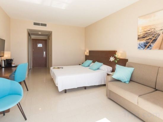 Фото Hotel Bahía Calpe by Pierre & Vacances